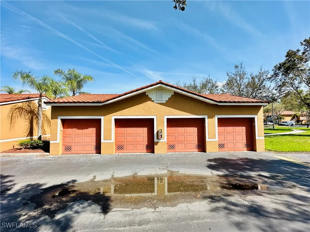 1820 Florida Club Circle Naples FL 34112