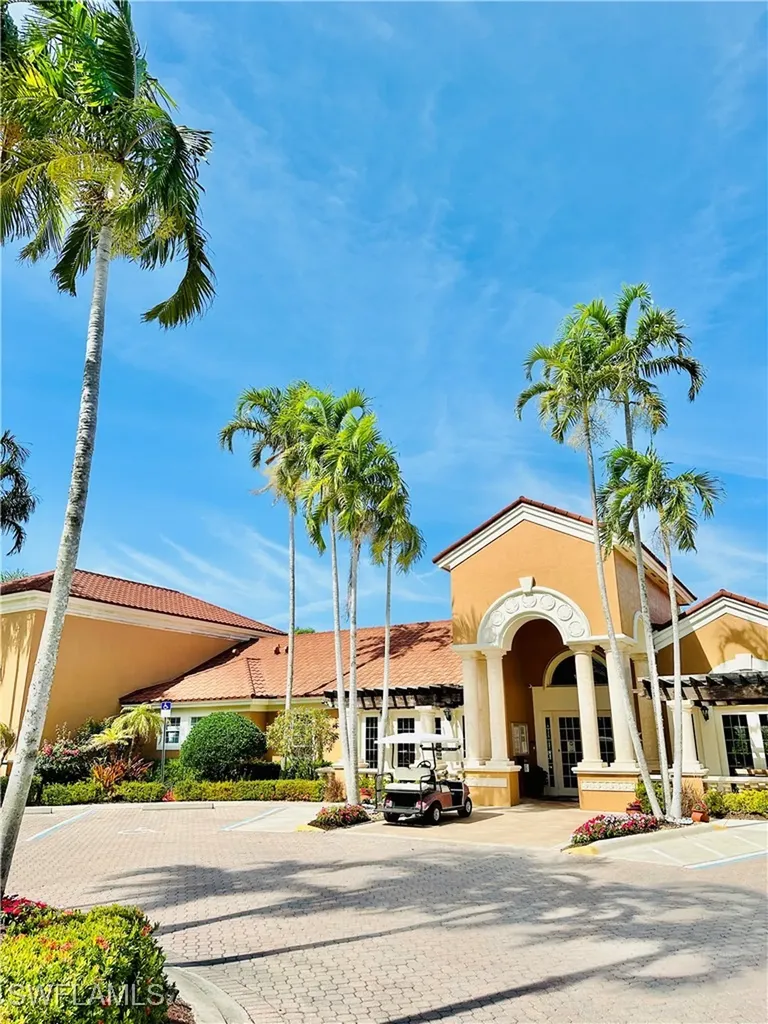 1820 Florida Club Circle Naples FL 34112