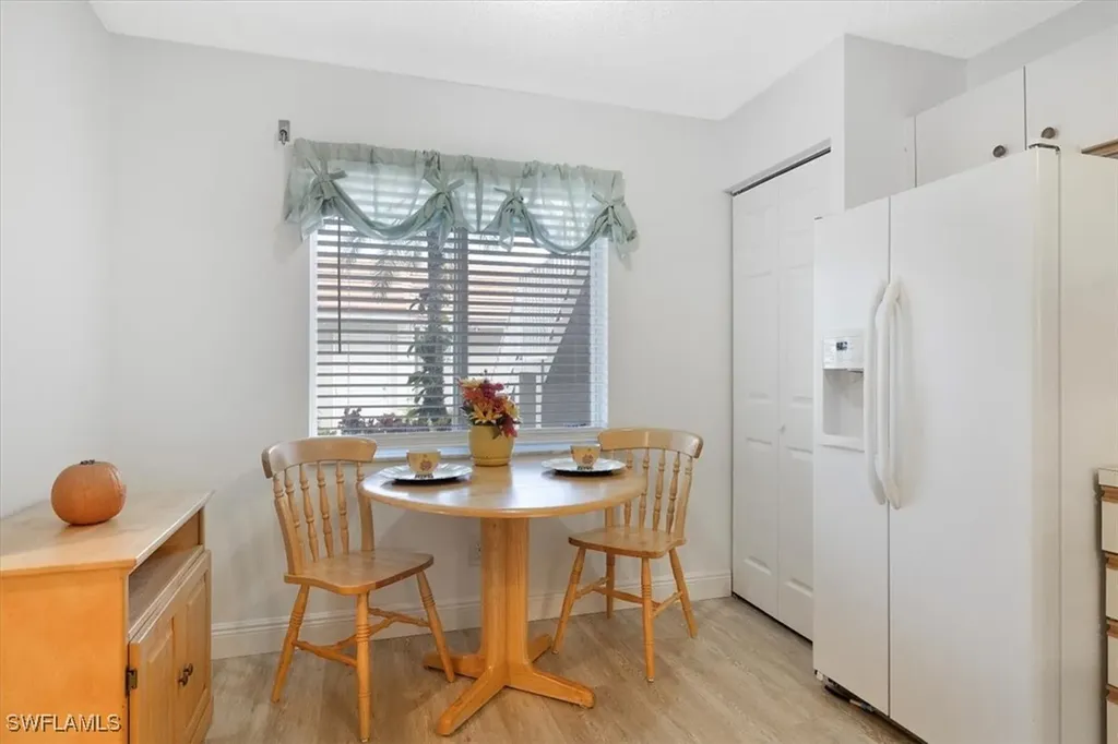 6900 Dennis Circle Naples FL 34104