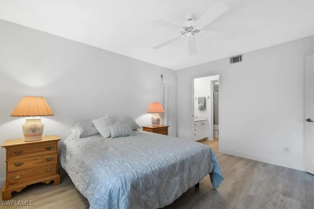 6900 Dennis Circle Naples FL 34104