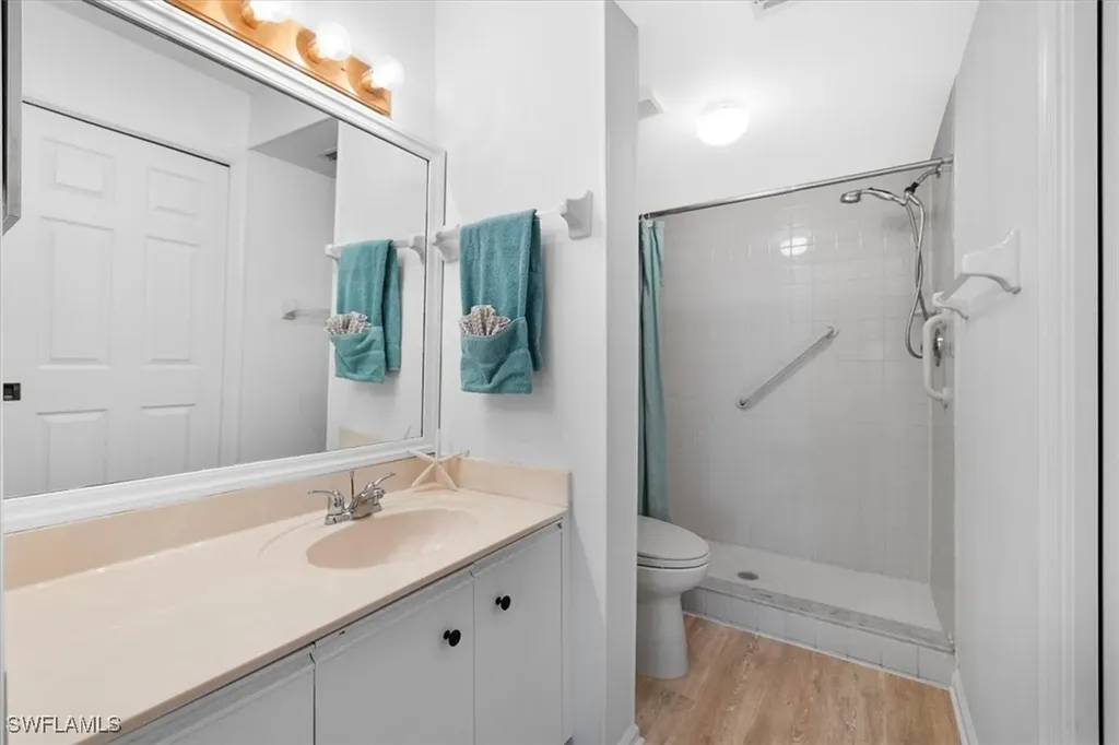 6900 Dennis Circle Naples FL 34104