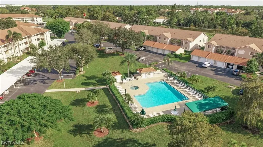 6900 Dennis Circle Naples FL 34104