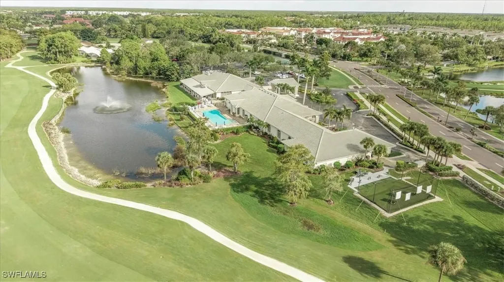 6900 Dennis Circle Naples FL 34104