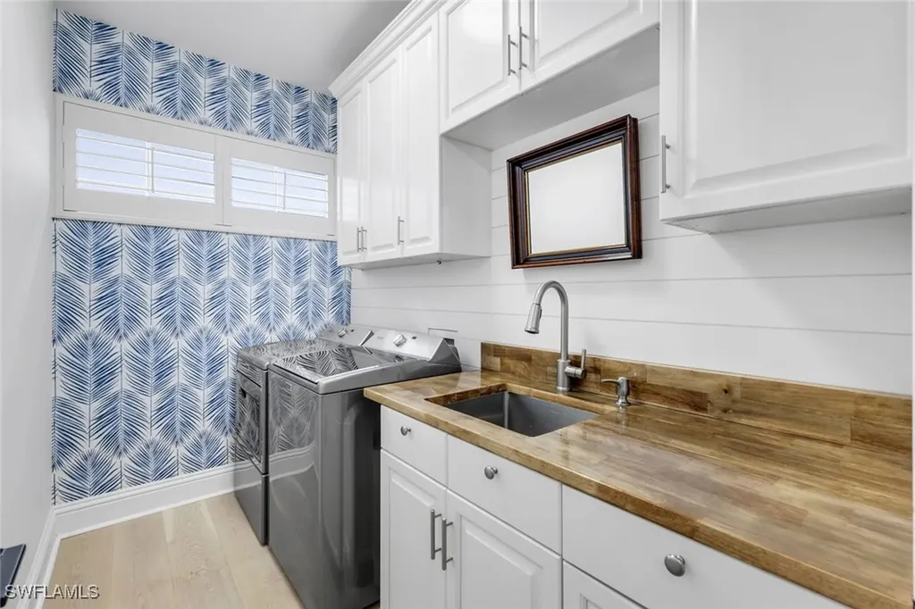 7395 Monteverde Way Naples FL 34119