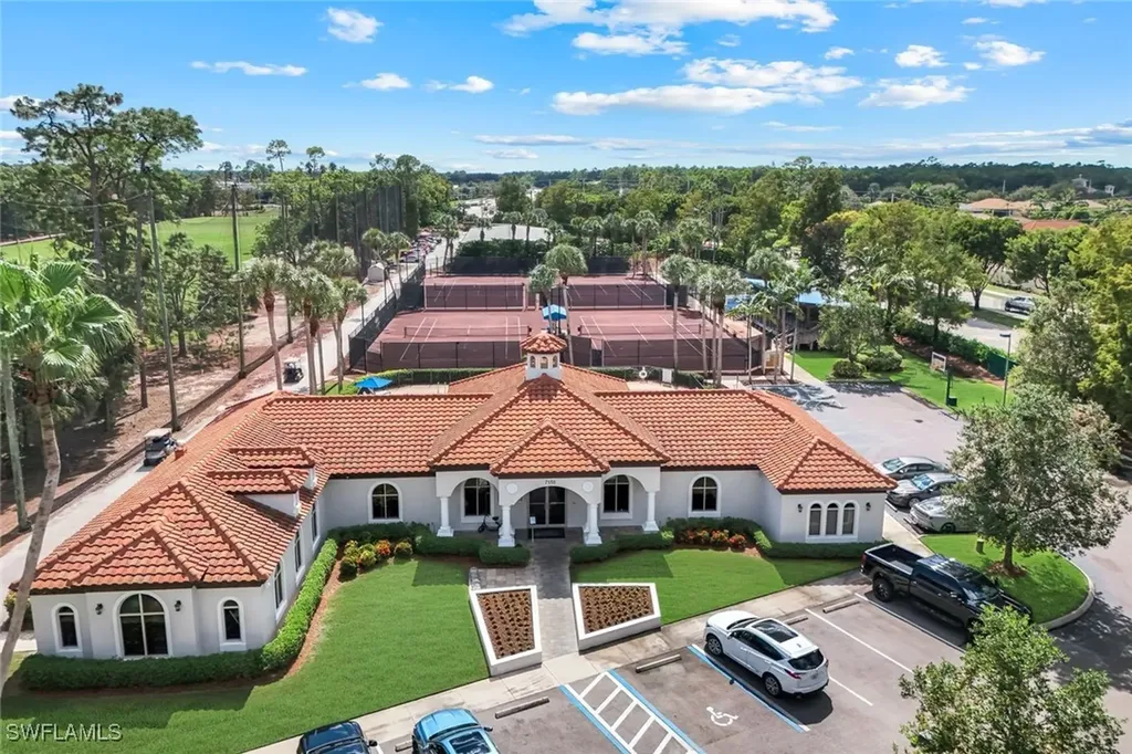 7395 Monteverde Way Naples FL 34119