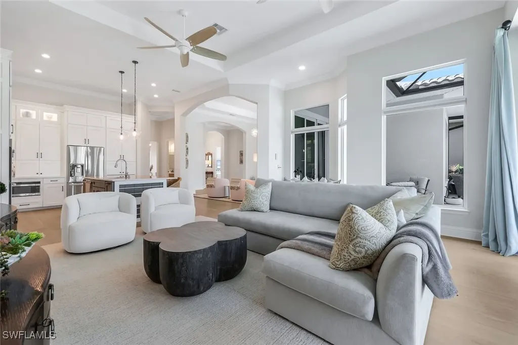 7395 Monteverde Way Naples FL 34119