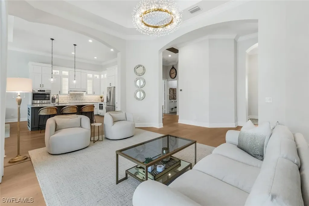 7395 Monteverde Way Naples FL 34119