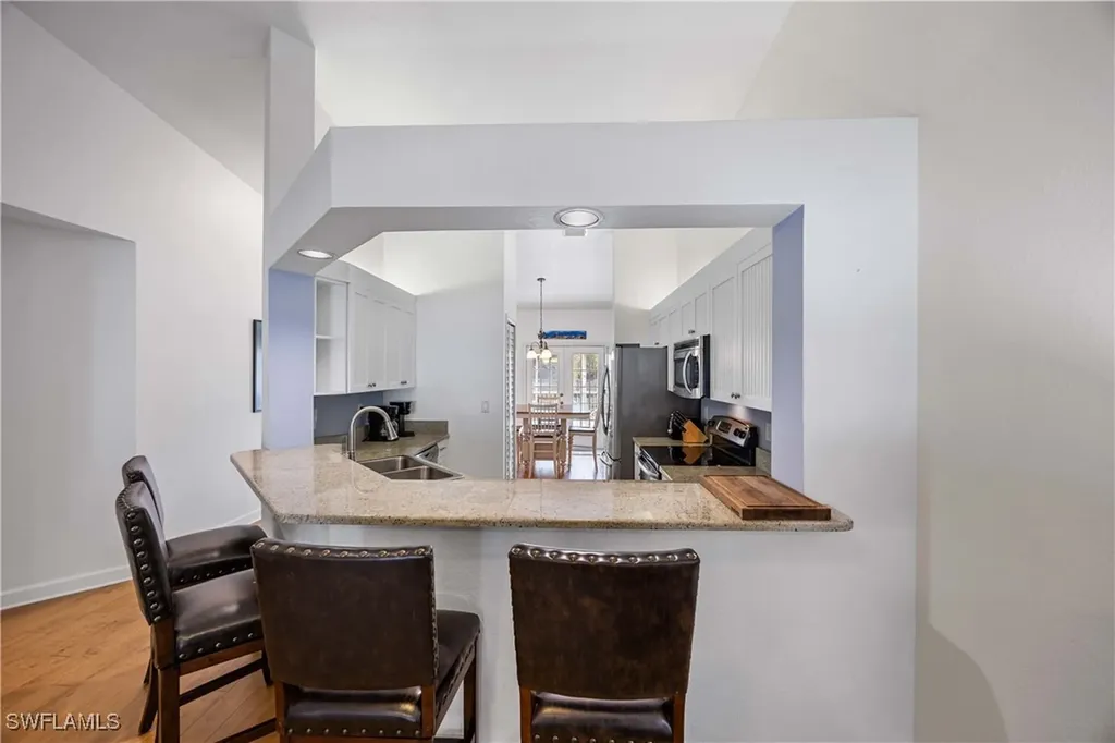 7050 Barrington Circle Naples FL 34108