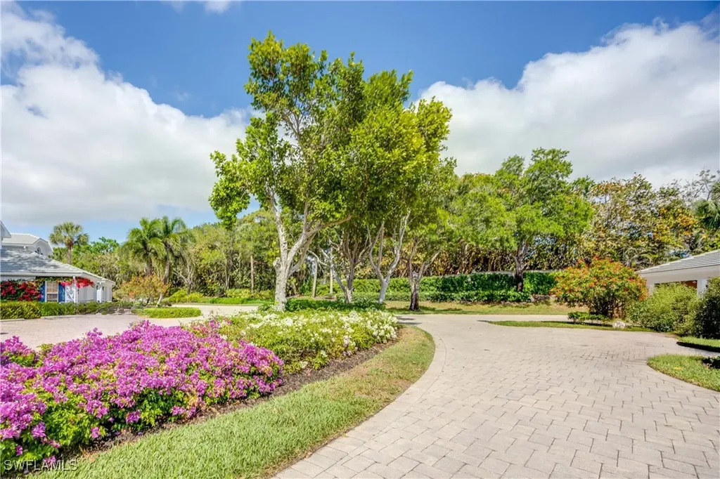 7050 Barrington Circle Naples FL 34108