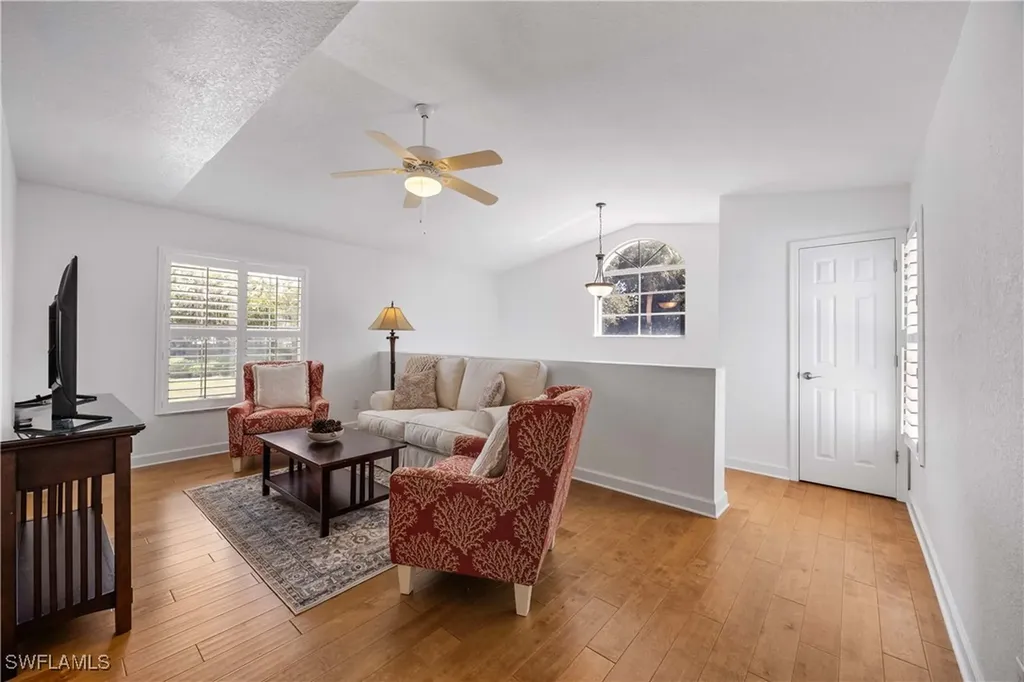 7050 Barrington Circle Naples FL 34108