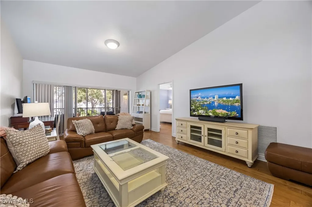 7050 Barrington Circle Naples FL 34108