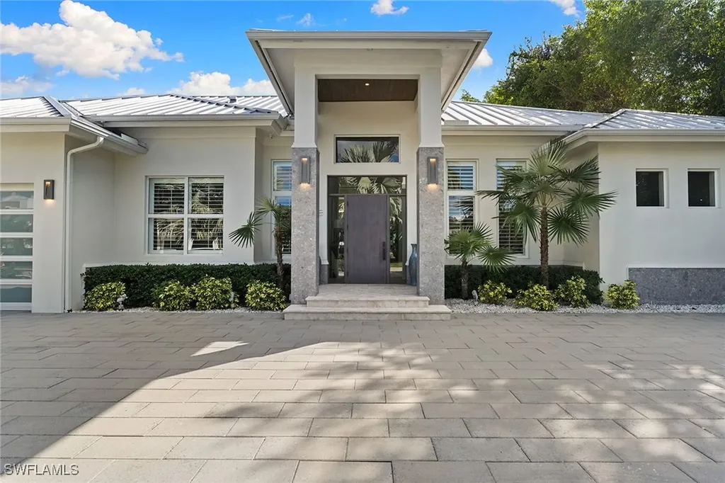 720 Orchid Drive Naples FL 34102