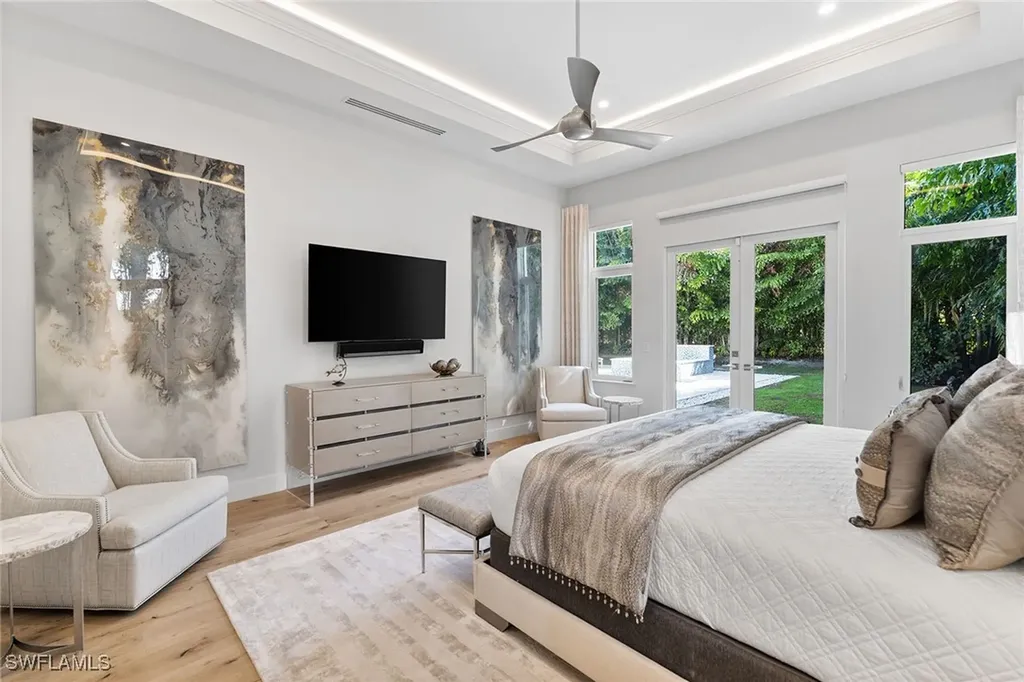 720 Orchid Drive Naples FL 34102