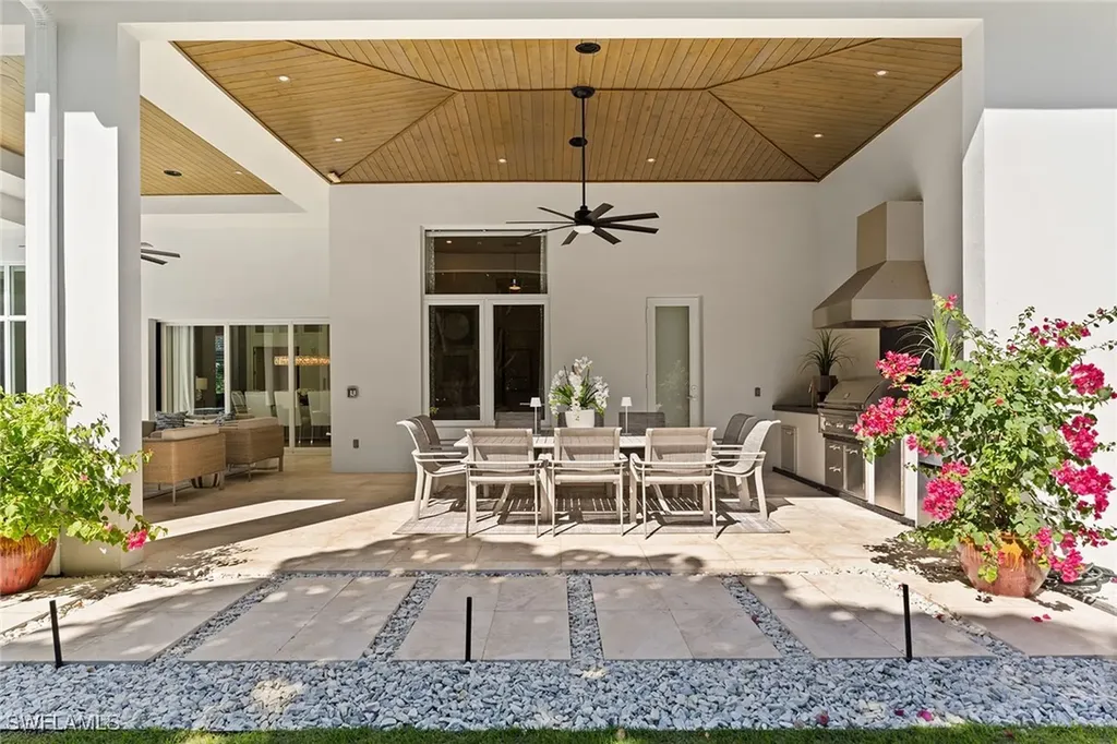 720 Orchid Drive Naples FL 34102