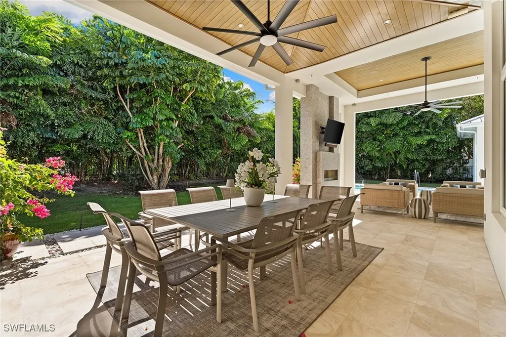 720 Orchid Drive Naples FL 34102