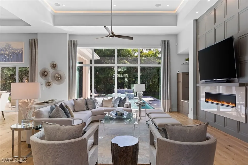 720 Orchid Drive Naples FL 34102