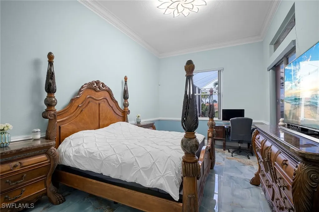 5024 SW 8th Place Cape Coral FL 33914