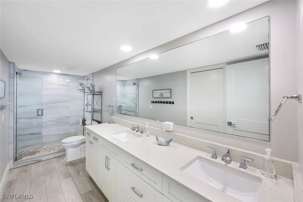 10951 Gulf Shore Drive Naples FL 34108