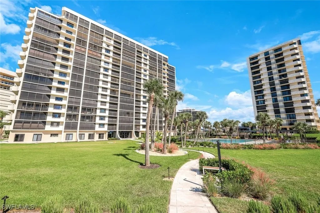 10951 Gulf Shore Drive Naples FL 34108