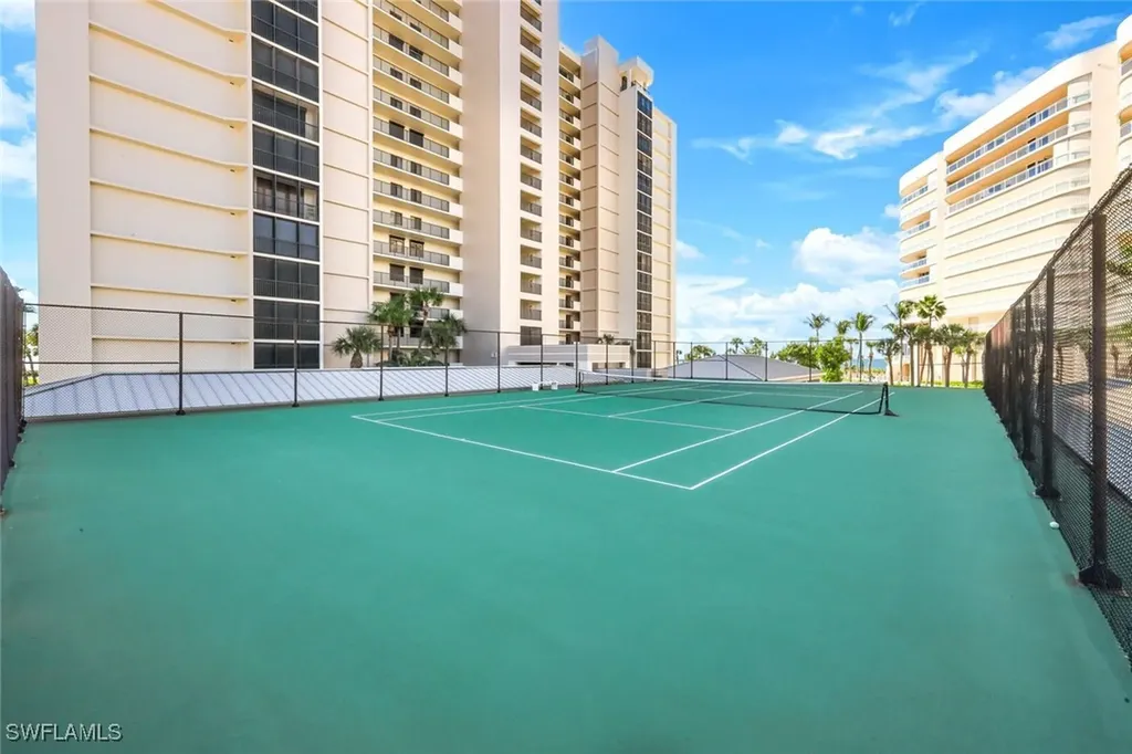 10951 Gulf Shore Drive Naples FL 34108