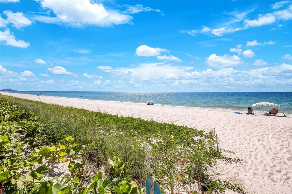 10951 Gulf Shore Drive Naples FL 34108