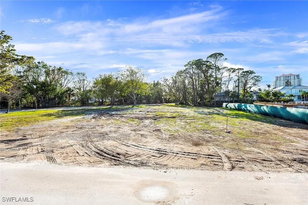 5037 Starfish Avenue Naples FL 34103