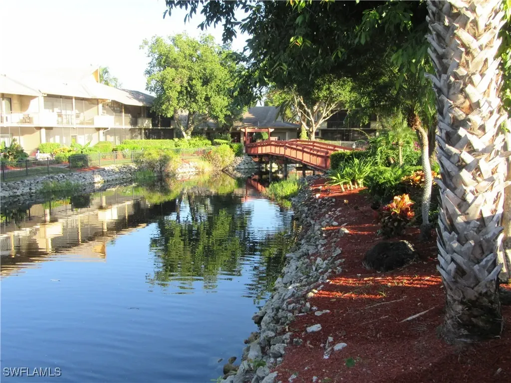 600 Neapolitan Way Naples FL 34103-8568
