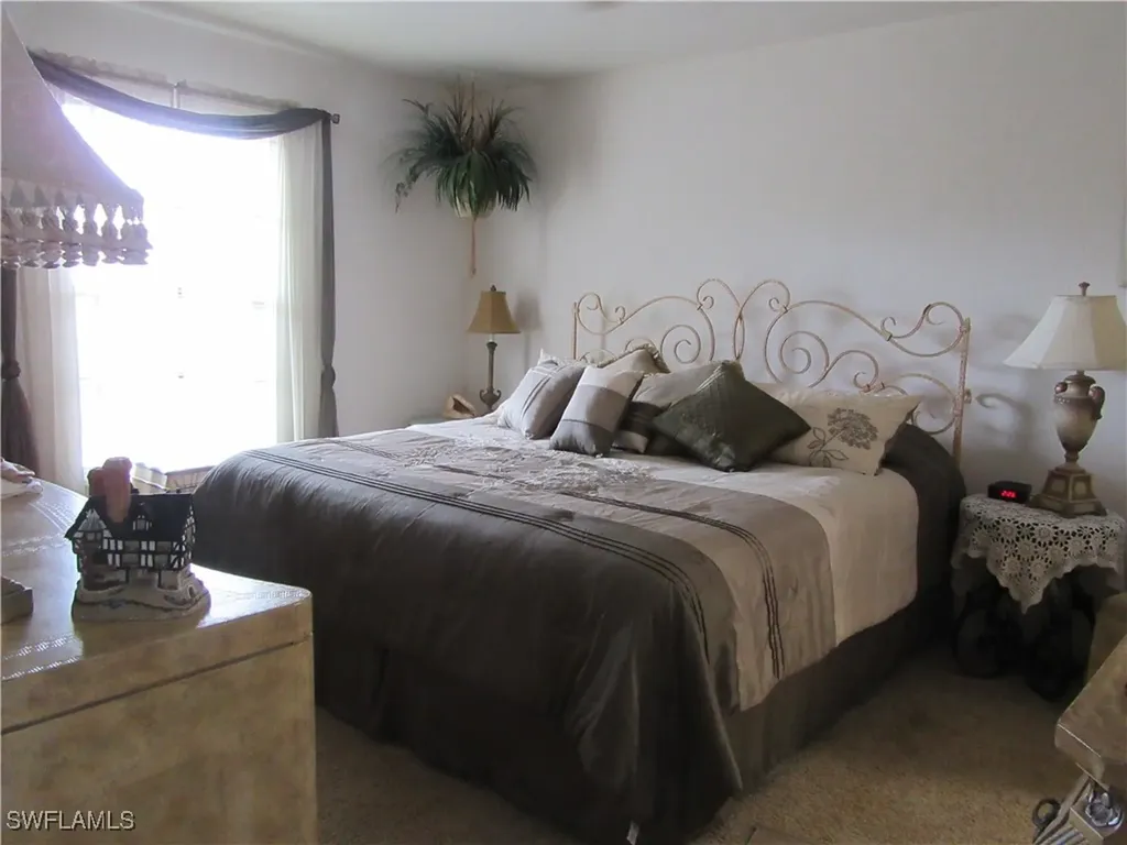 600 Neapolitan Way Naples FL 34103-8568