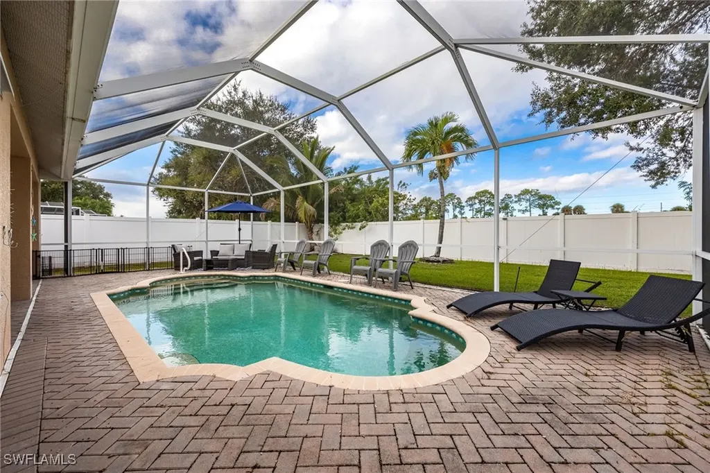 2939 Orange Grove Trail Naples FL 34120