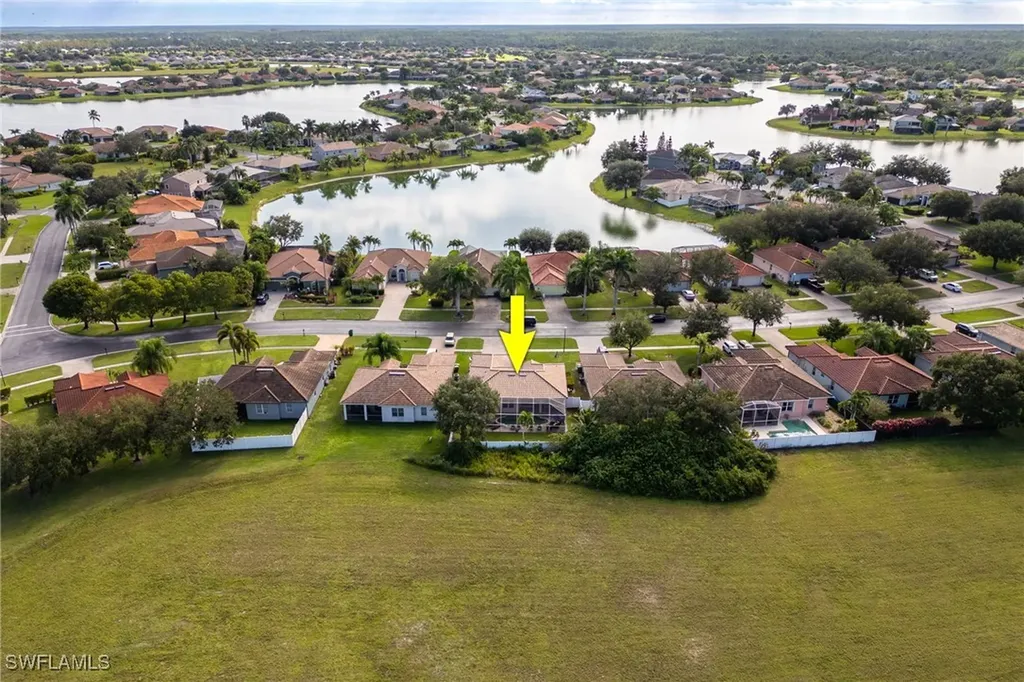 2939 Orange Grove Trail Naples FL 34120