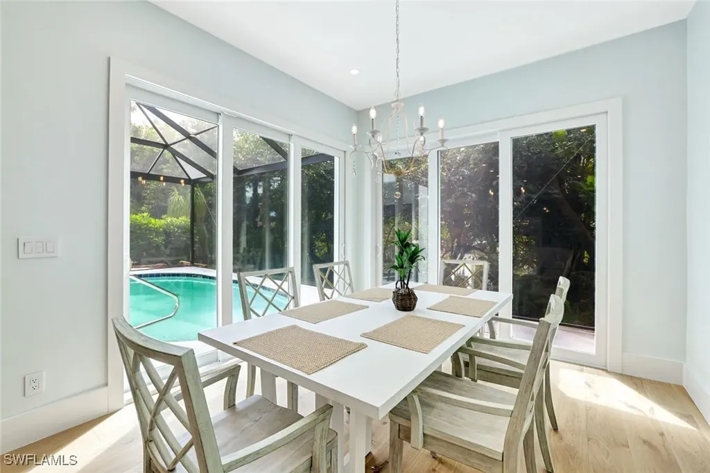 2515 Royal Palm Court Naples FL 34103