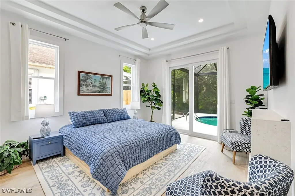 2515 Royal Palm Court Naples FL 34103