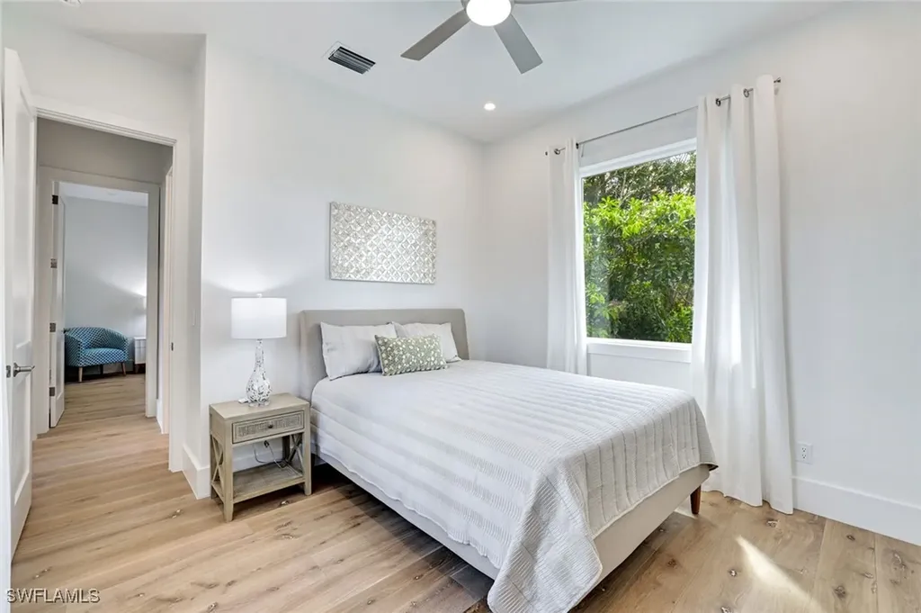 2515 Royal Palm Court Naples FL 34103