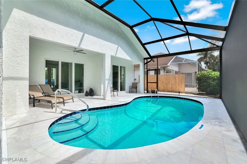 2515 Royal Palm Court Naples FL 34103