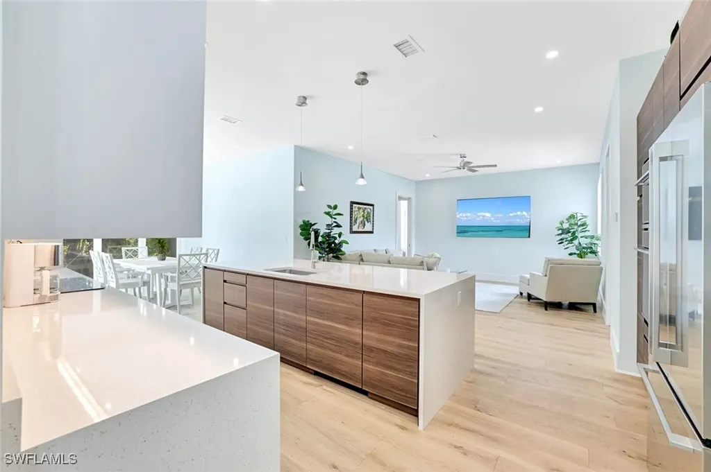 2515 Royal Palm Court Naples FL 34103