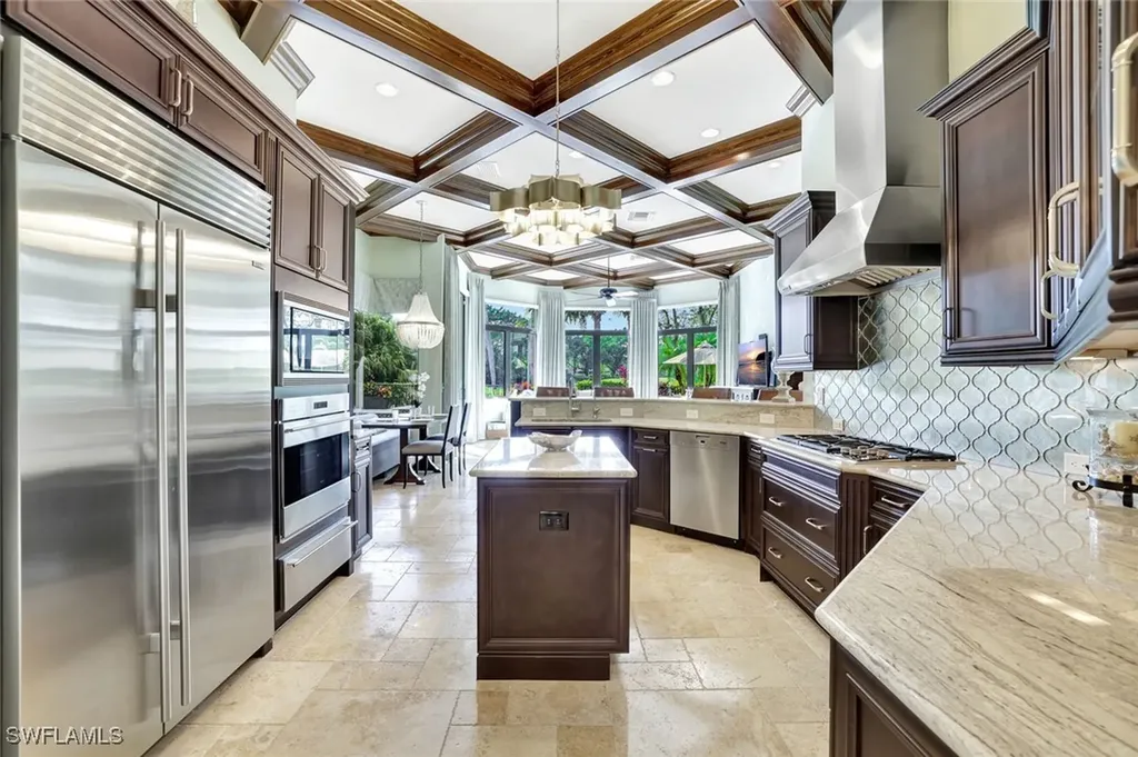 8556 Majorca Lane Naples FL 34114