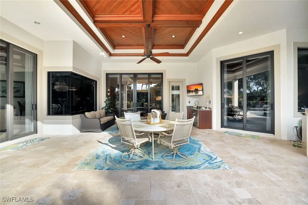 8556 Majorca Lane Naples FL 34114