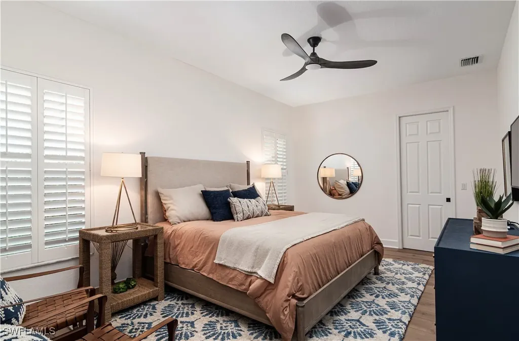 380 5th Avenue N Naples FL 34102