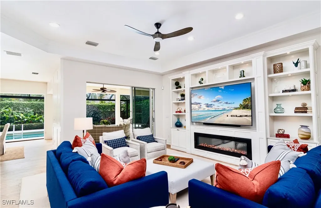 380 5th Avenue N Naples FL 34102