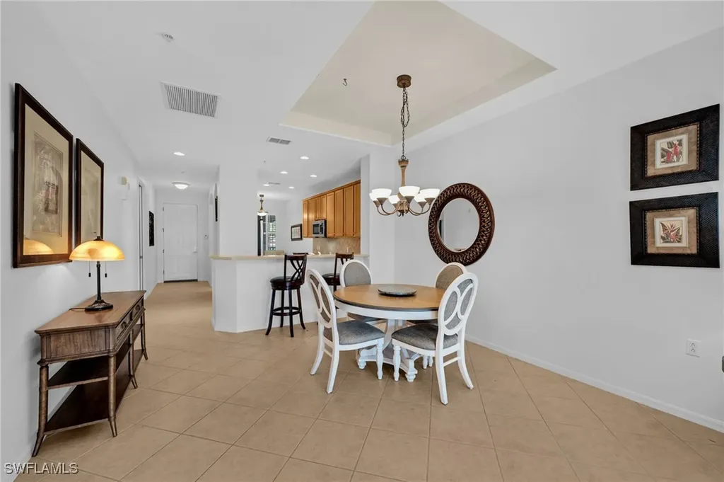 4884 Hampshire Court Naples FL 34112