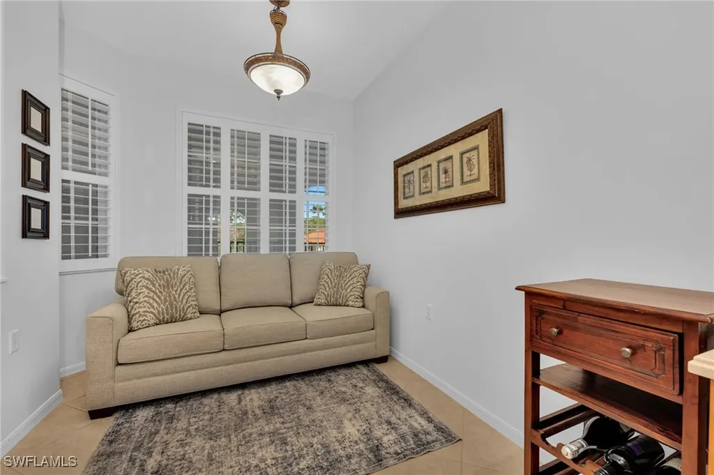 4884 Hampshire Court Naples FL 34112