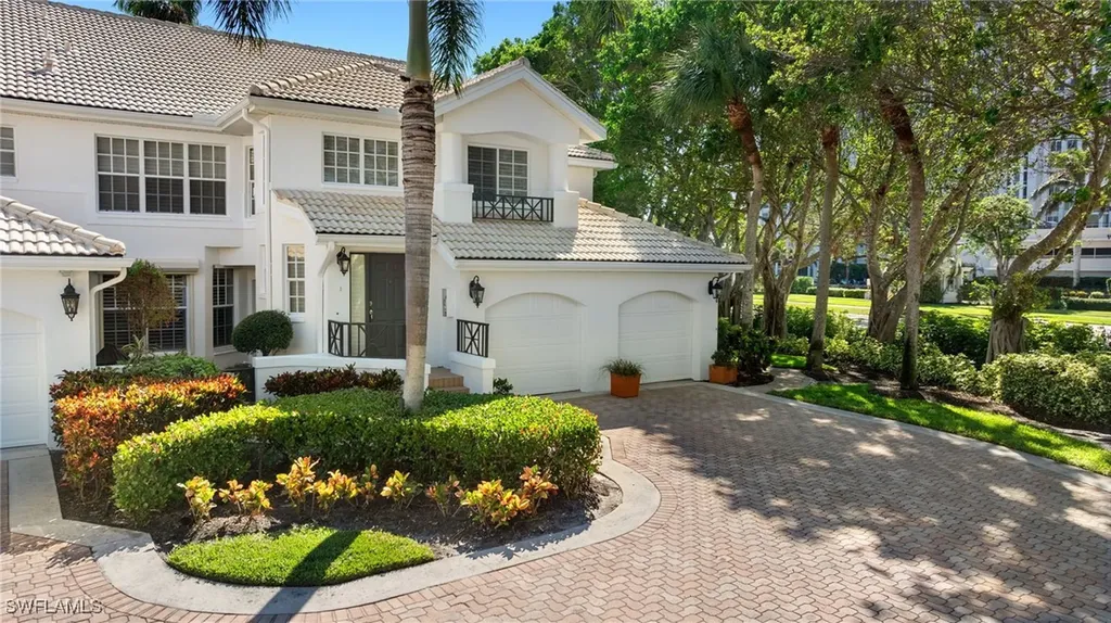 6830 San Marino Drive Naples FL 34108