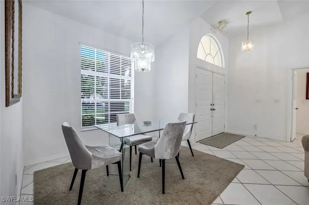 5110 Brixton Court Naples FL 34104