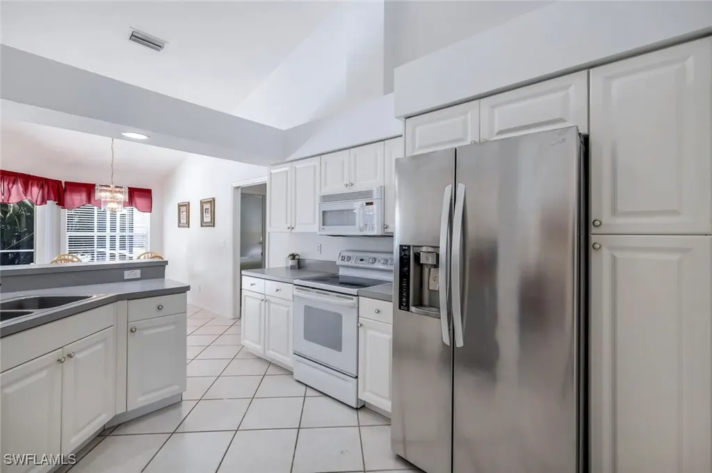 5110 Brixton Court Naples FL 34104
