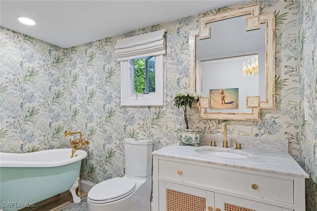 725 2nd Street S Naples FL 34102