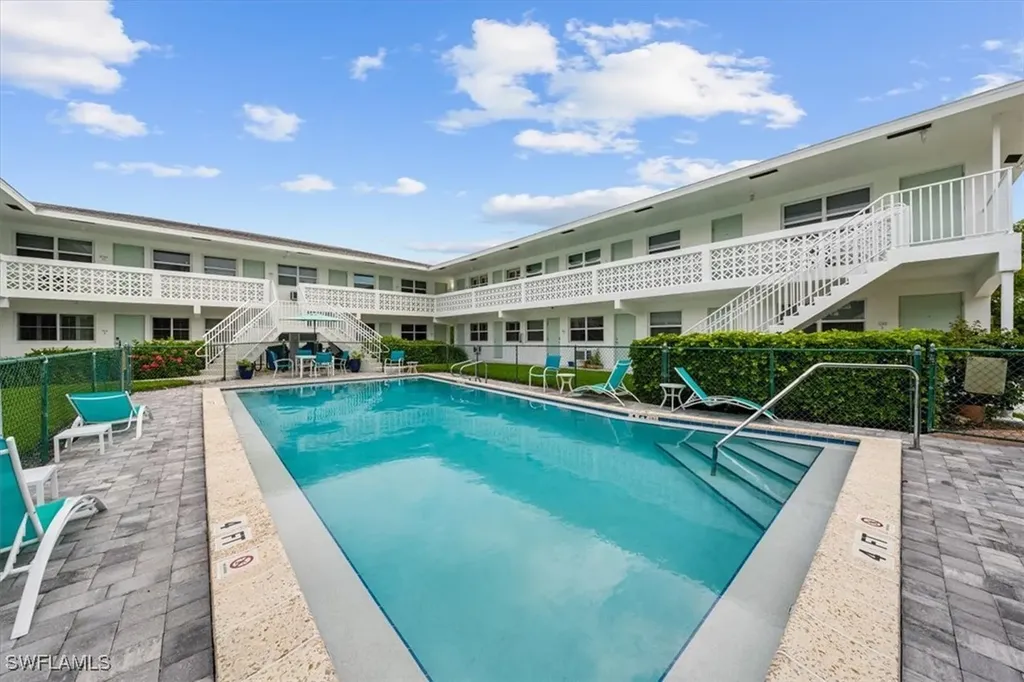 540 4th Avenue S Naples FL 34102