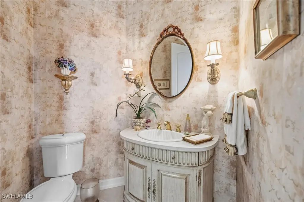 8821 Muirfield Drive Naples FL 34109