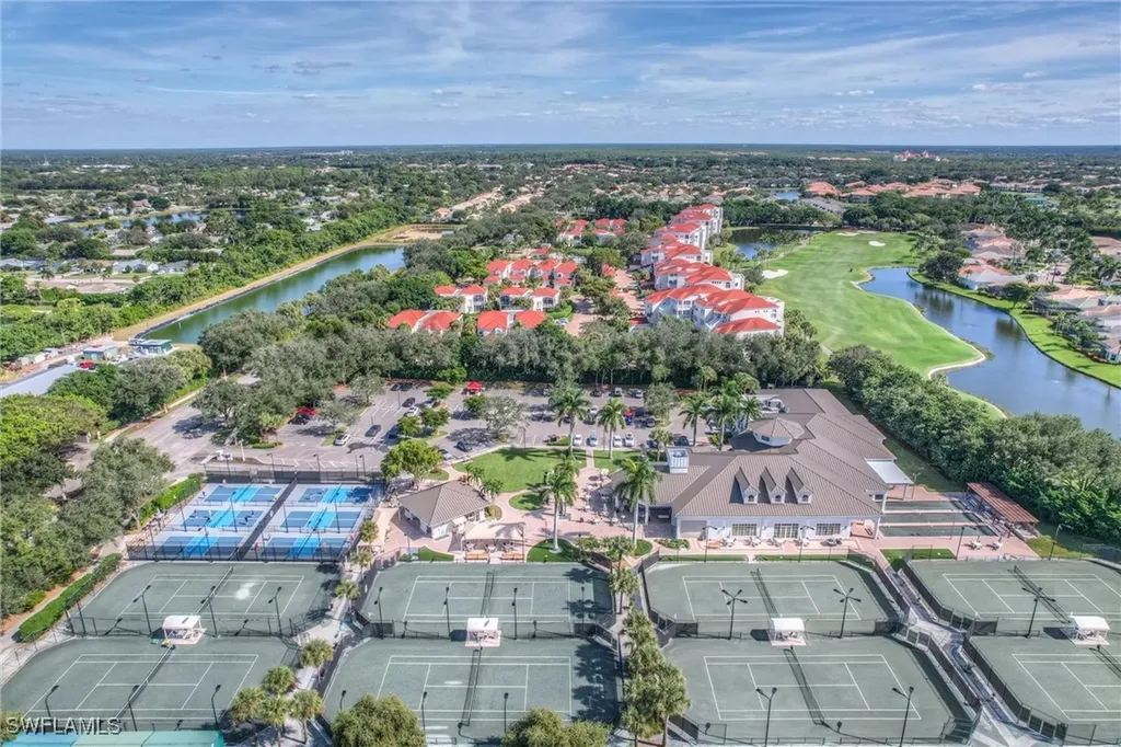 8821 Muirfield Drive Naples FL 34109