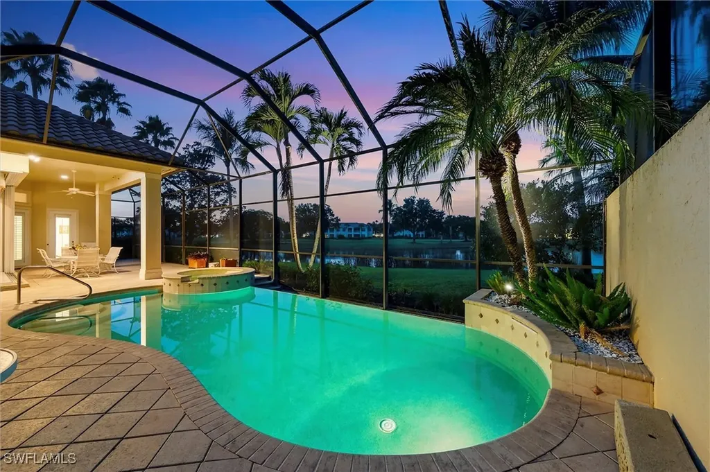 8821 Muirfield Drive Naples FL 34109