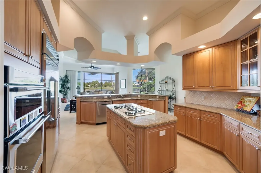 8821 Muirfield Drive Naples FL 34109